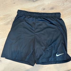 Nike athletic shorts - black